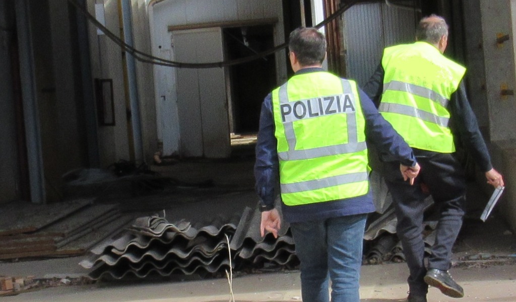 Raffica di controlli e denunce nel Mantovano: giro di vite su officine, rivenditori e agenzie