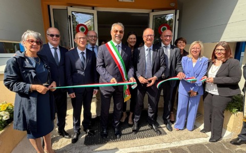 Il Ministro Giuseppe Valditara inaugura tre nuovi poli scolastici nel Mantovano