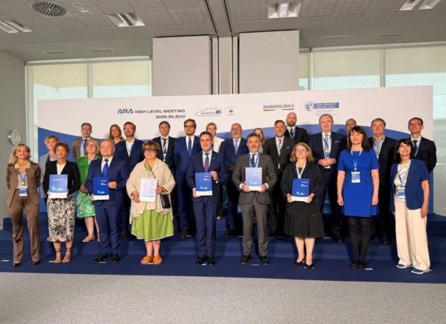 Automotive in crisi, Guidesi a Bilbao: “Rischio nuovi disoccupati in Europa”