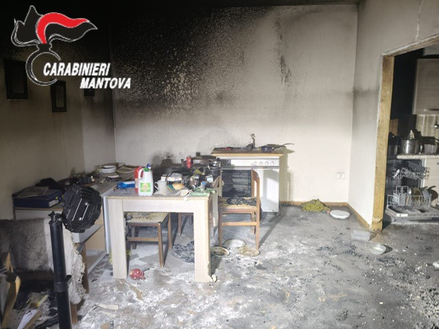 Due incendi nella stessa sera nel Mantovano: bocciofila inagibile a Roverbella, 12enne in ospedale a Castiglione