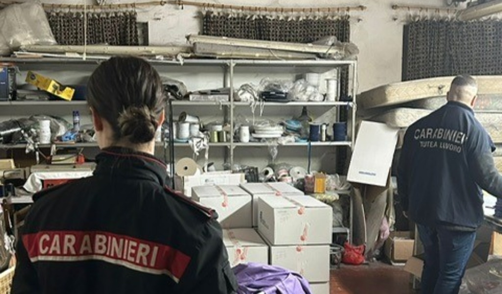 Lavoratori in nero e violazioni di sicurezza: scoperte gravi irregolarità in laboratorio tessile