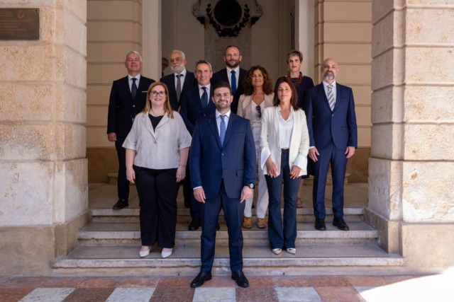 Mantova, varata la nuova Giunta comunale: Murari assegna le deleghe, Sortino vicesindaca