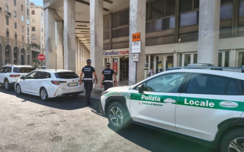 Sicurezza urbana, stretta della Polizia Locale: da inizio anno 117 allontanamenti dal centro storico