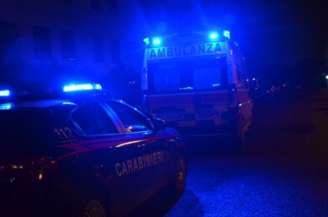 Paura a Mantova: 55enne minaccia di togliersi la vita nel cortile del suo condominio
