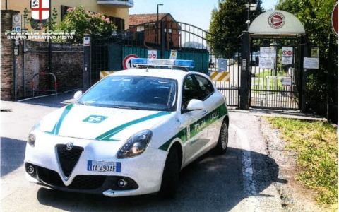Furto alla Canottieri Mincio: incastrato dalle telecamere l’autore del furto di zaini