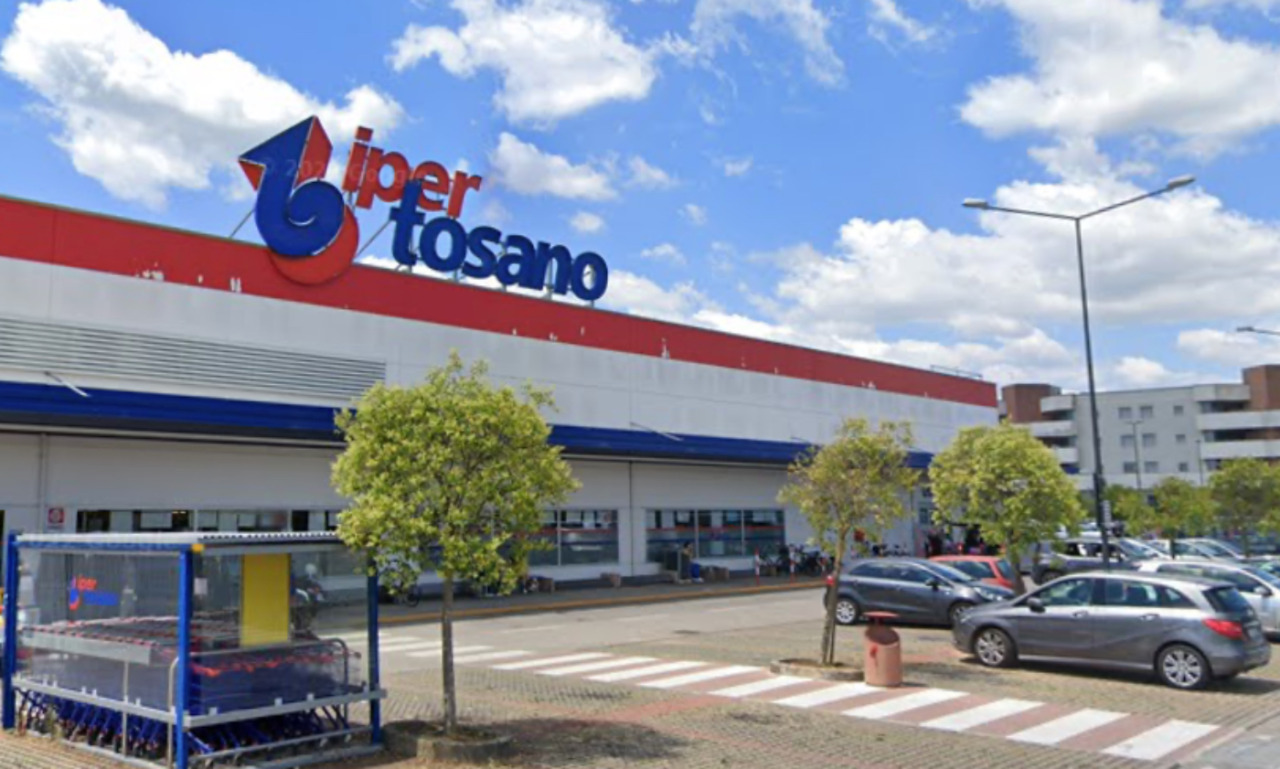 Tentano il furto al supermercato di Curtatone, denunciati due ladri beccati con attrezzi e hashish