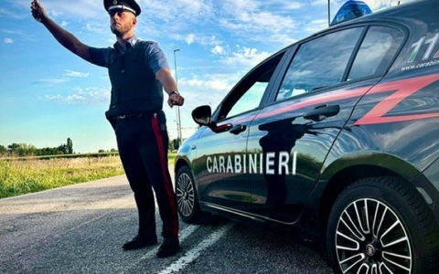 Controlli straordinari nel Mantovano: denunce per furto, irregolarità sul territorio e abbandono di rifiuti