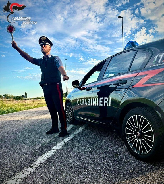 Controlli straordinari nel Mantovano: denunce per furto, irregolarità sul territorio e abbandono di rifiuti
