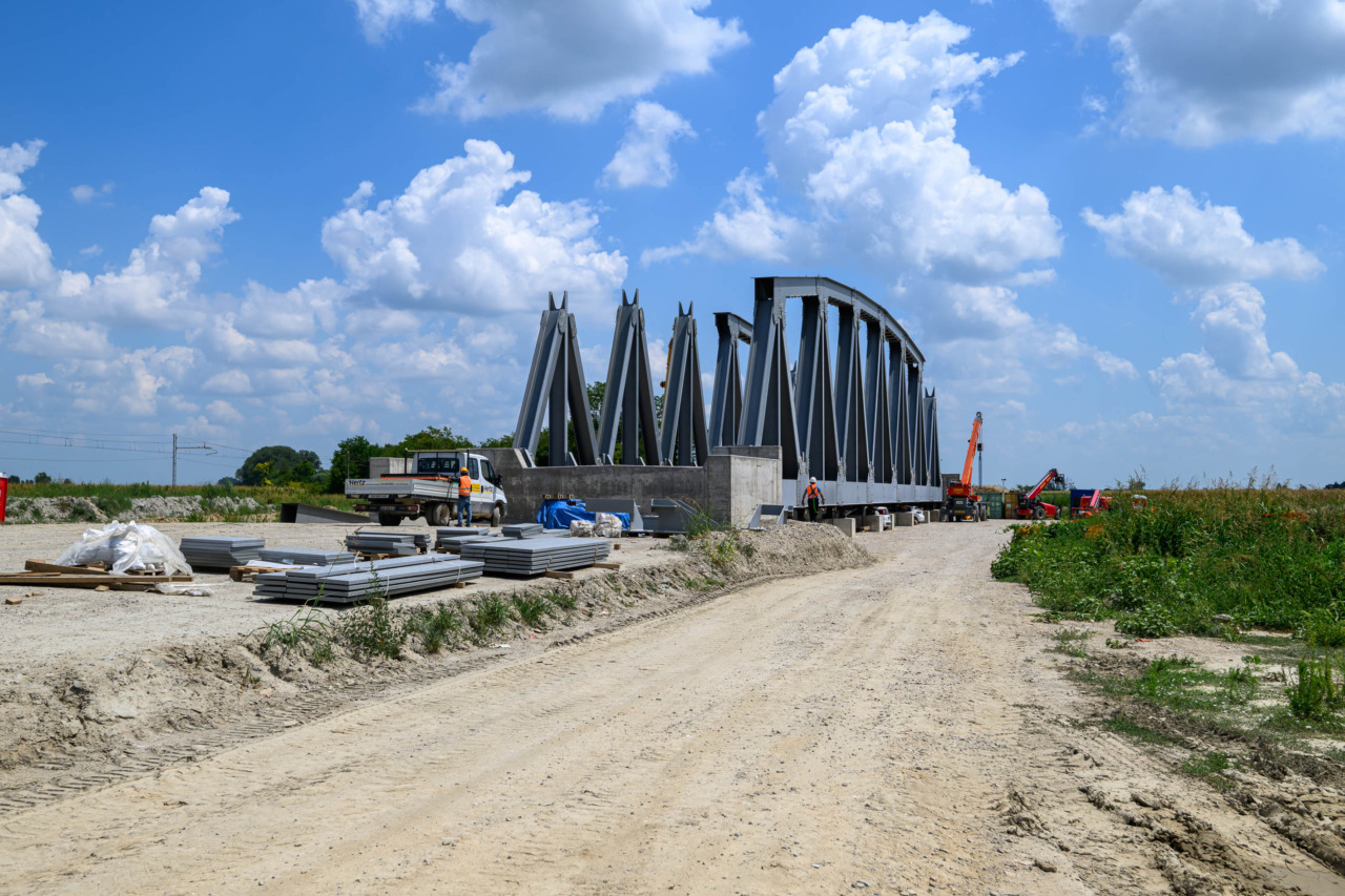 Raddoppio Piadena-Mantova: il punto sui cantieri tra Bozzolo, il ponte sull’Oglio e i nuovi cavalcavia