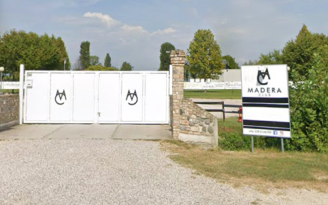 Insulta i carabinieri durante un controllo al Madera di Castel Goffredo, denunciato 19enne
