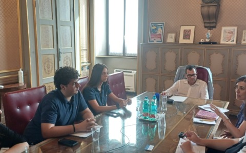 Settimana corta a scuola, il nodo dei trasporti: studenti a confronto con la Provincia