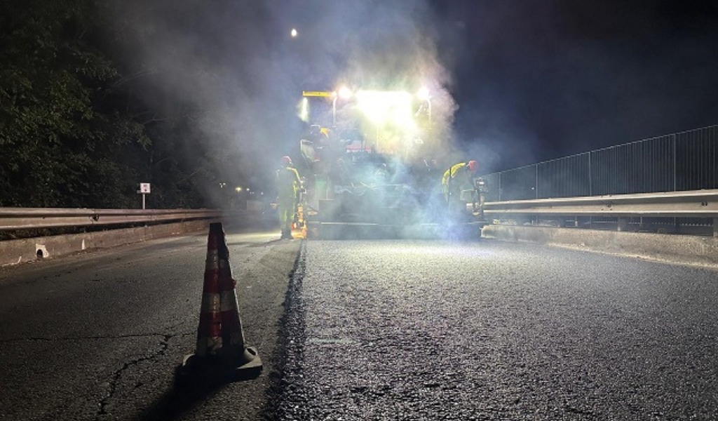 Goitese, lavori notturni di asfaltatura a Marmirolo: strada chiusa per tre notti