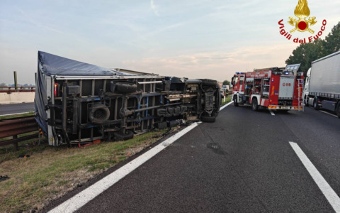 Scontro tra auto e furgone sull’A22 tra Pegognaga e Reggiolo: due feriti