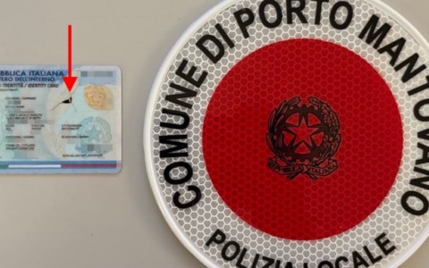 Carta d’identità elettronica manomessa: scatta la denuncia a Porto Mantovano