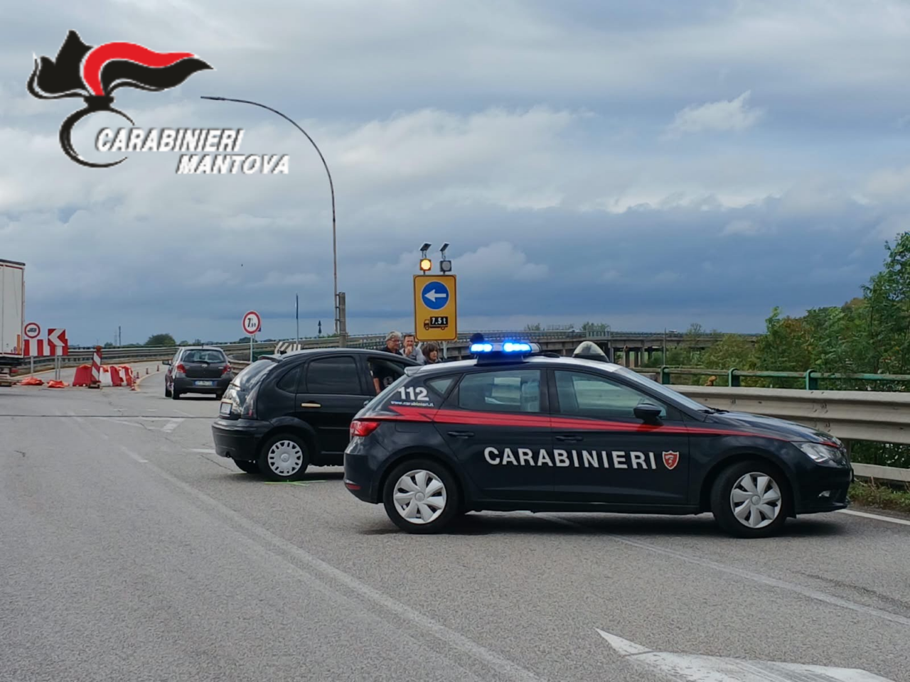 Scontro tra due auto a Motteggiana sulla strada statale 62