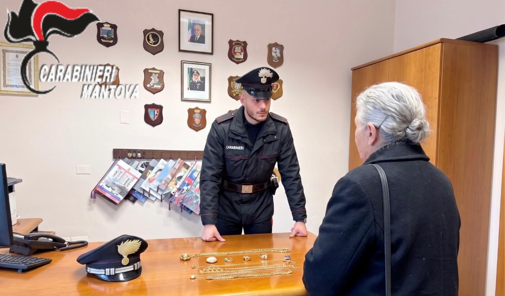Finti carabinieri truffano un’anziana a Roverbella: recuperati gioielli per 8mila euro