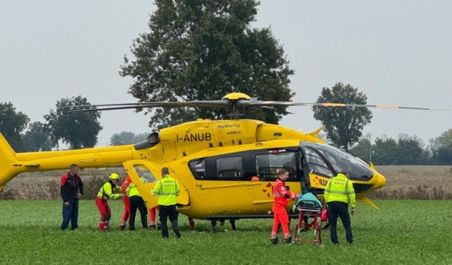 Cade dal pianale di un camion durante il lavoro: 61enne elitrasportato in ospedale in gravi condizioni
