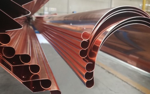 Unimetal Carpenedolo: taglio pannelli coibentati e lattoneria su misura
