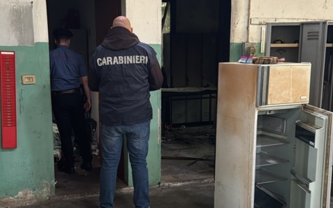 Controlli dei Carabinieri in un immobile abbandonato: denunciato un 37enne e avviata l’espulsione per un 45enne
